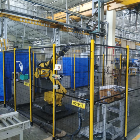 Traditional vs modular safety fencing systems guide - Swiza Safetech blog